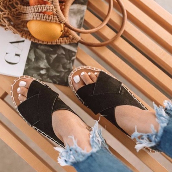 Shoes - Vegan Suede Casual Straw Sandals Slides
